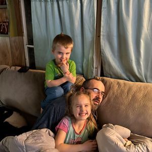 Meet your Posher, Perry